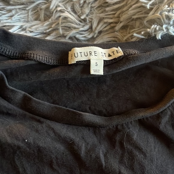 Crop top - Picture 2 of 3